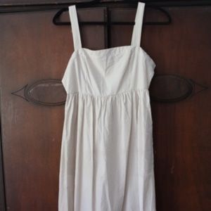 Long stripped dress with ruffle bottom